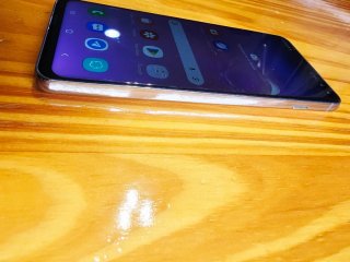 Samsung Galaxy S10 Plus 128GB/8 ram