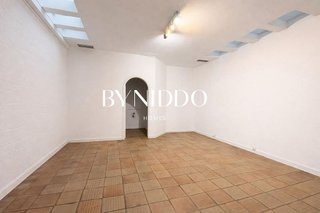 Local comercial en alquiler en Centre - Estació en Sant Cugat del Vallès