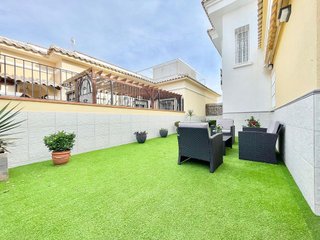 Casa en alquiler en La Siesta - El Salado - Torreta en Torrevieja