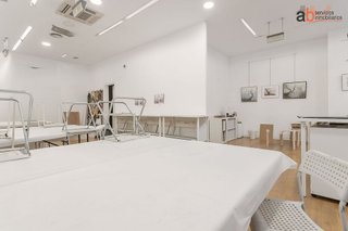 Local comercial en alquiler en Ensanche en Pamplona