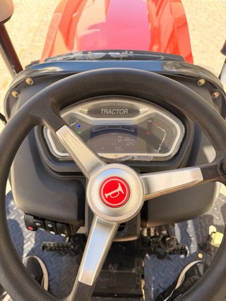 Tractor 4x4 60cv