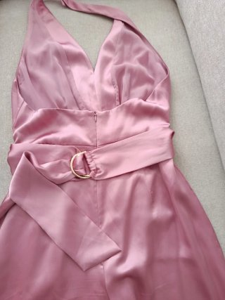 Mono de raso rosa