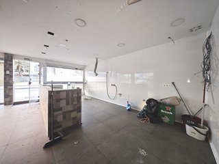 Local comercial en venta en Puerto Marina en Benalmádena