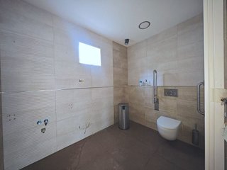 Local comercial en venta en Puerto Marina en Benalmádena