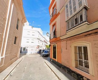 Piso en venta en La Caleta - La Viña en Cádiz
