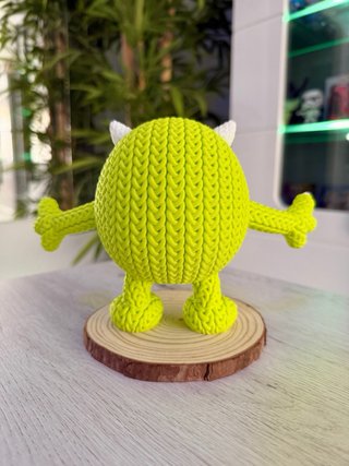 Figura Mike Wazowski Monstruos S.A.