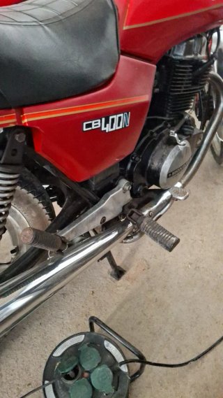 Duas Motos Clássicas Honda CB250N e CB400N