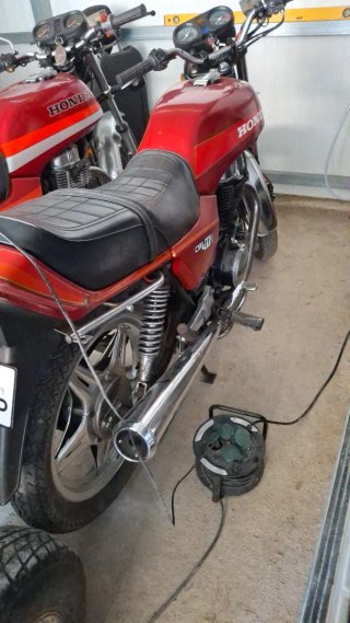 Duas Motos Clássicas Honda CB250N e CB400N