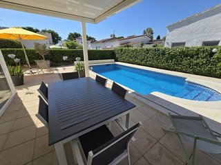Chalet en venta en Empuriabrava en Castelló d´Empúries