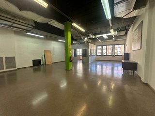 Local comercial en alquiler en El Gall en Esplugues de Llobregat