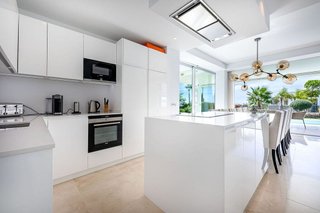 Chalet en alquiler en Río Real en Marbella