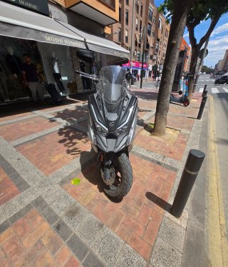Kymco DTX 360 125cc Negra