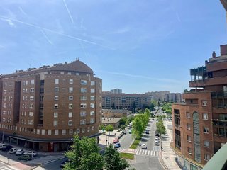 Piso en alquiler en Ermitagaña - Mendebaldea en Pamplona