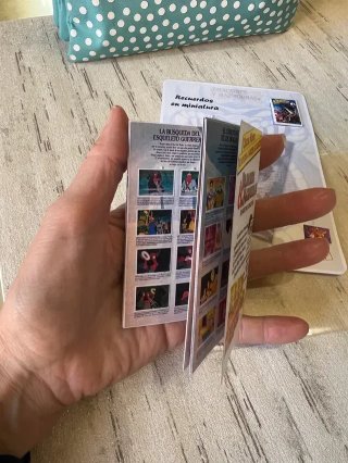 Álbum Cromos Dragones y Mazmorras 1985