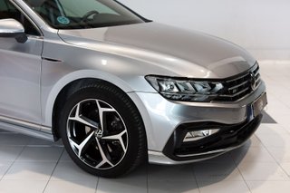 Volkswagen Passat Variant R-Line 2.0 TDI 110kW DSG