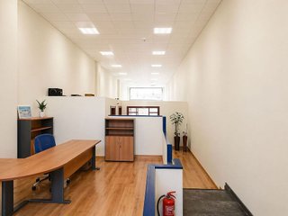 Local comercial en alquiler en Alisal - Cazoña - San Román en Santander