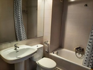 Piso en alquiler en Ermitagaña - Mendebaldea en Pamplona