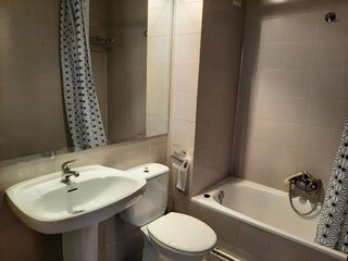 Piso en alquiler en Ermitagaña - Mendebaldea en Pamplona