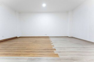 Local comercial en alquiler en El Llano en Gijón