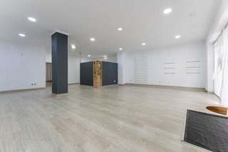 Local comercial en alquiler en El Llano en Gijón