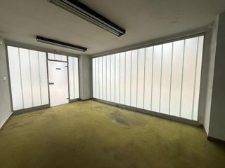 Nave industrial en alquiler en Adurtza - Aretxabaleta en Vitoria-Gasteiz