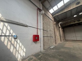 Nave industrial en alquiler en Adurtza - Aretxabaleta en Vitoria-Gasteiz