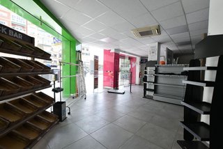 Local comercial en alquiler en Camino de Ronda - Rosaleda en Granada