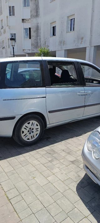 Coche 208889 km
