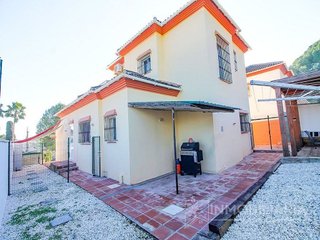 Chalet en venta en Coín