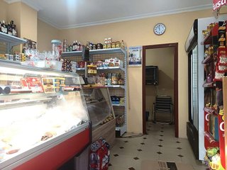 Local comercial en venta en Tres Huertas - El Torrejón - El Cerezo en Sevilla