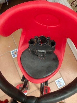 Seggiolino bici per bambini rosso