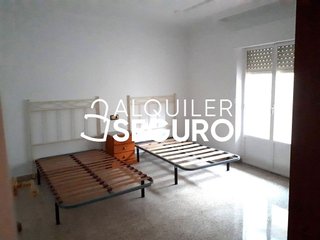 Piso en alquiler en Baza