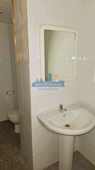 Local comercial en alquiler en Camino de Onda - Salesianos - Centro en Burriana