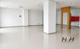 Local comercial en alquiler en El Alborgí en Paterna