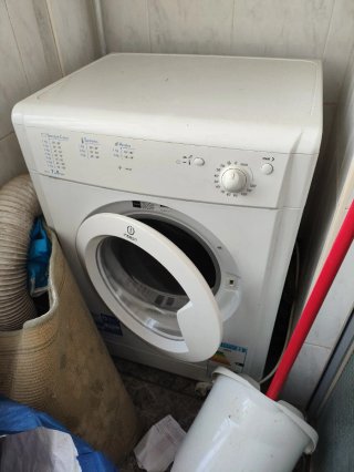 Secadora Indesit se vende por traslado