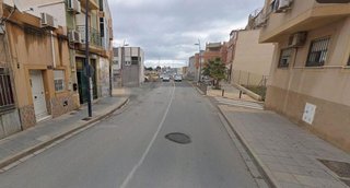 Casa adosada en venta en San Luis en Almería