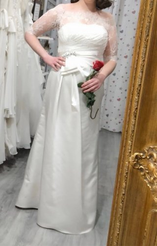 Vestido de Novia Encaje Manga Corta