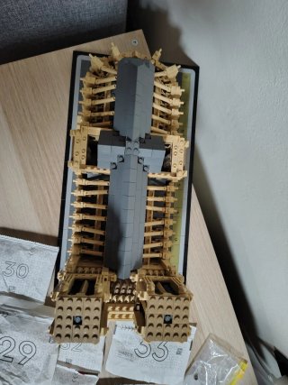 LEGO 21061 Notre Dame de Paris Architecture