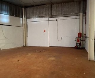 Nave industrial en alquiler en Polígonos - Recinto Ferial Cortijo de Torres en Málaga