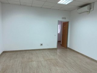 Nave industrial en alquiler en Polígonos - Recinto Ferial Cortijo de Torres en Málaga