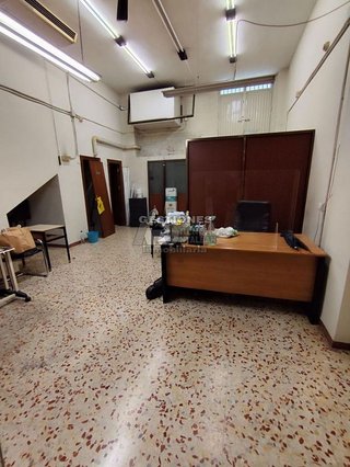 Local comercial en alquiler en Pajaritos - Plaza de Toros en Granada