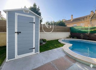 Casa adosada en venta en Las Américas en Parla