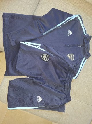 Abbigliamento sportivo ARSENAL Adidas per bambini fino a 1,60m