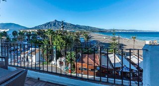 Piso en venta en Puerto Banús en Marbella
