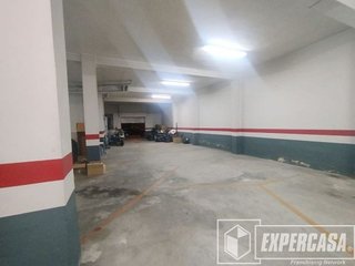 Local comercial en venta en El Castell en Burjassot