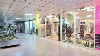 Local comercial en venta en La Buhaira en Sevilla
