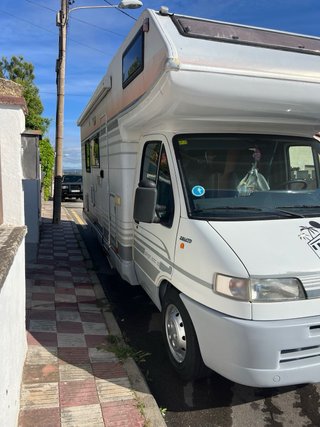 Autocaravana capuchina 1998