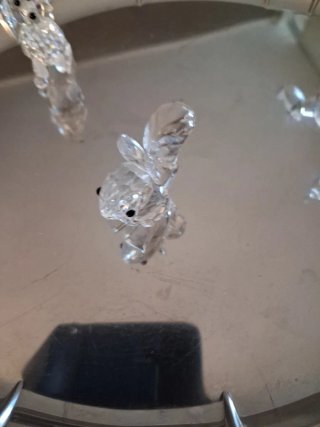 Pezzi Swarovski con parti mancanti