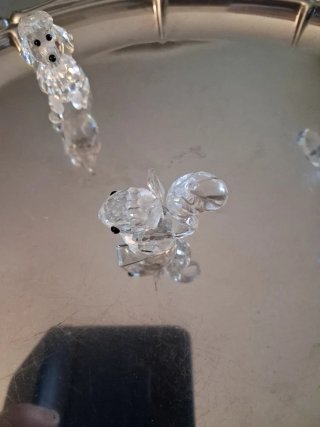 Pezzi Swarovski con parti mancanti