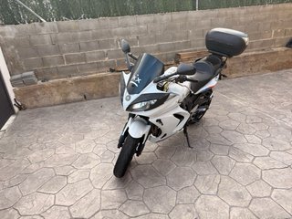 Yamaha Fazer 600 Blanca